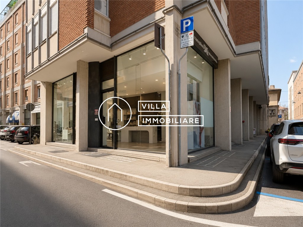 Villa immobiliare Forlì - COMMERCIALE CENTRO STORICO 