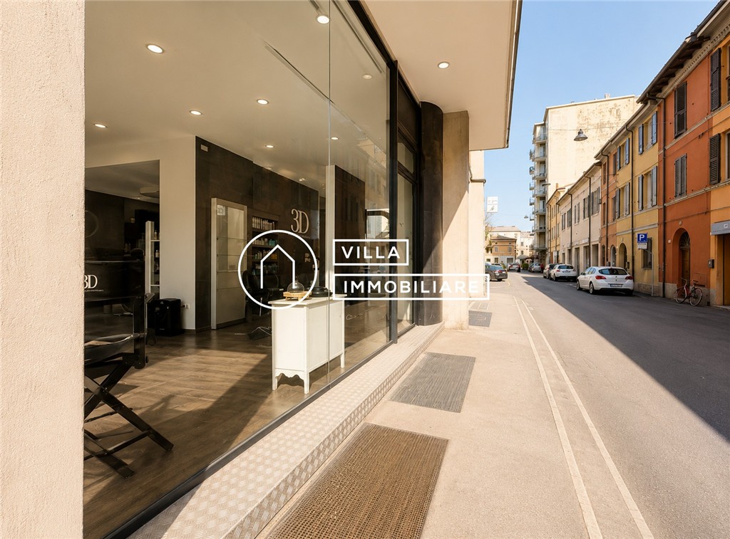 Villa immobiliare Forlì - COMMERCIALE riferimento 2136