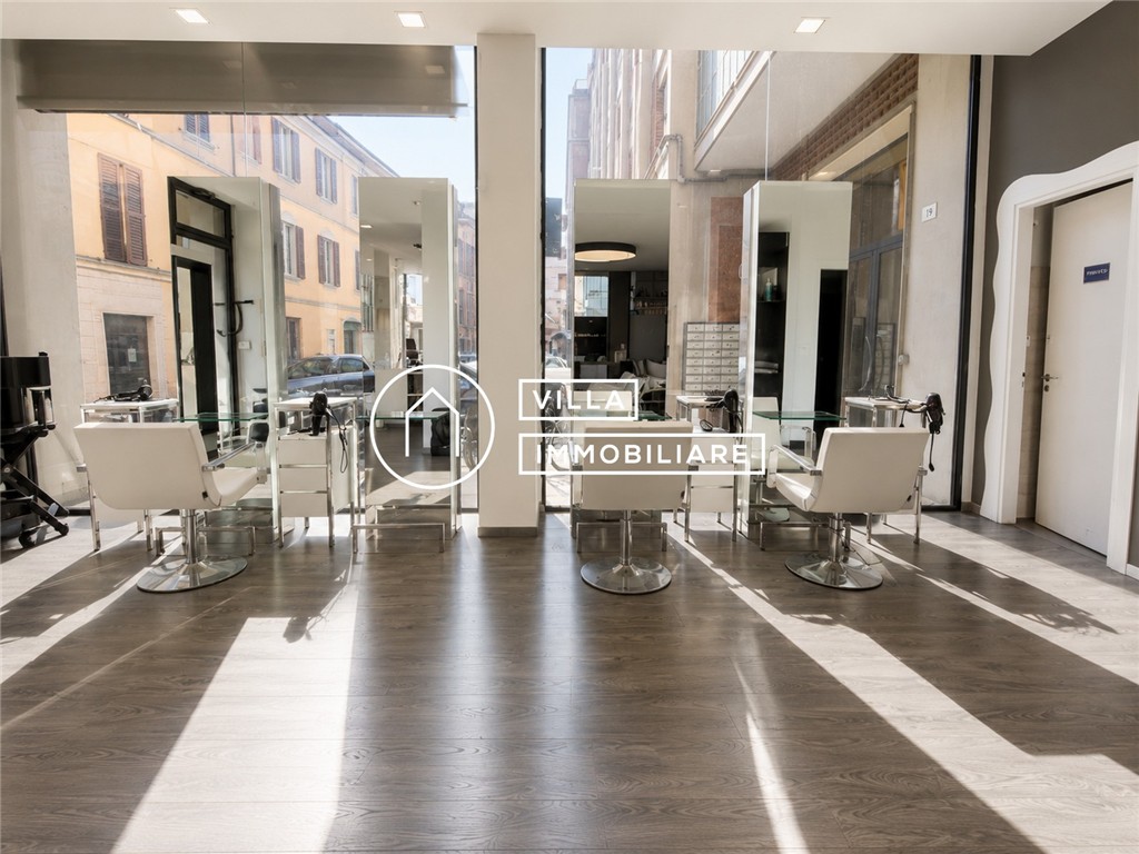 Villa immobiliare Forlì - COMMERCIALE riferimento 2136