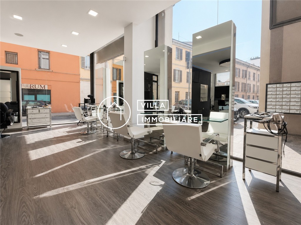 Villa immobiliare Forlì - COMMERCIALE riferimento 2136