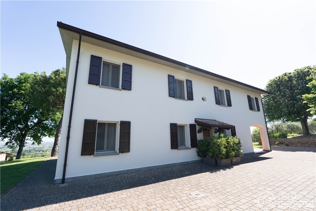 Villa immobiliare Forlì - CASA|VILLA|VILLETTA riferimento 2131